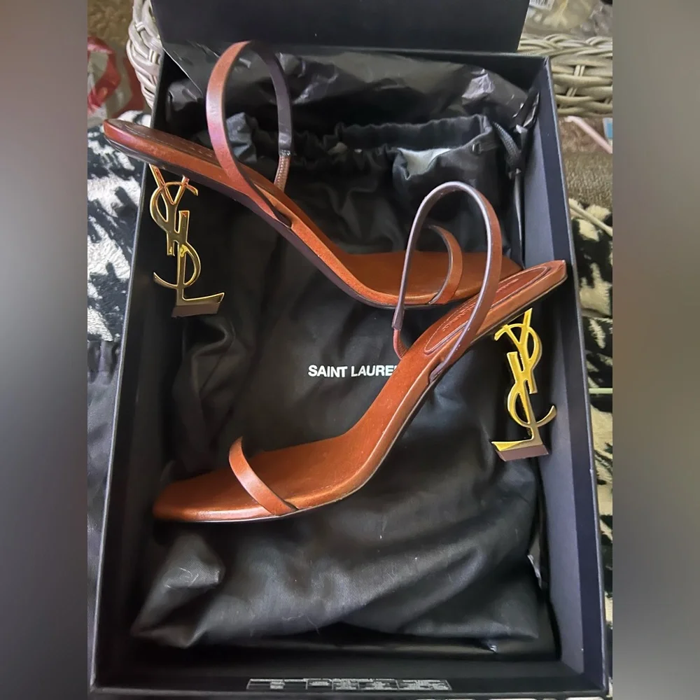 Saint Laurent
Opyum Leather YSL-Heel Slide Sandals - Picture 4 of 11